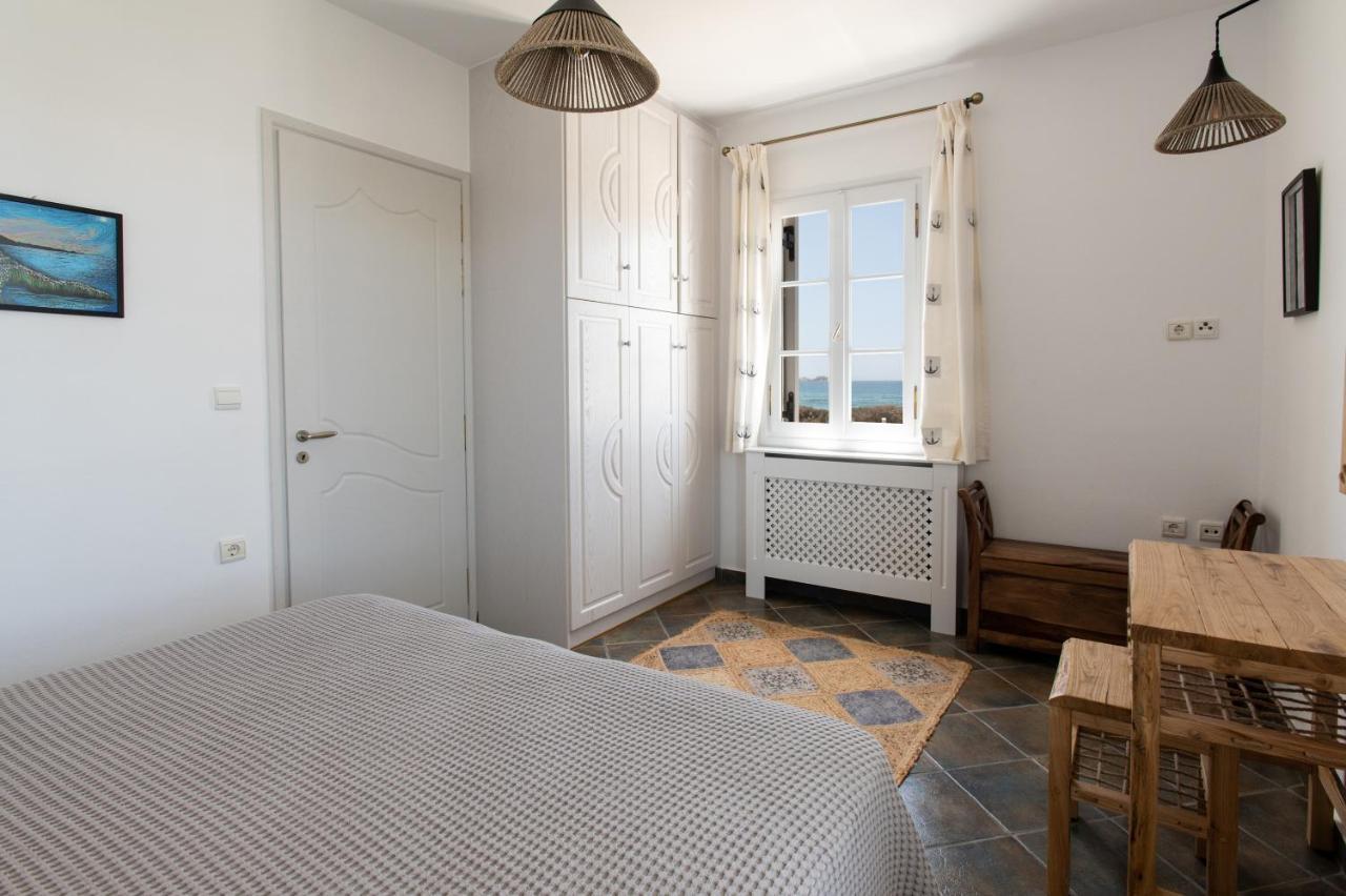 Sea Lilies Suites Pláka Eksteriør bilde